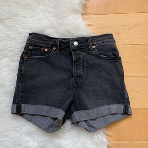 Levi’s wedgie short